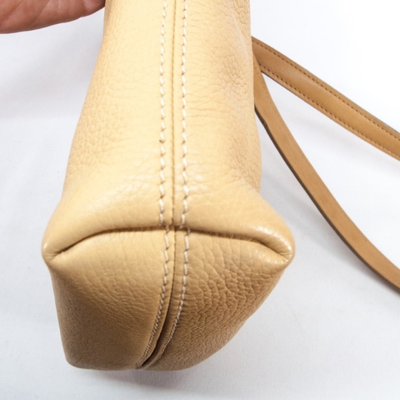 Coach Vintage Lt tan Hudson Small Zip bag # 6807 - Picture 5 of 8